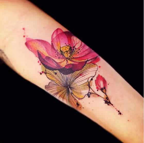 ▷ TATUAJES DE FLORES【Formas y Estilos llenos de Color】