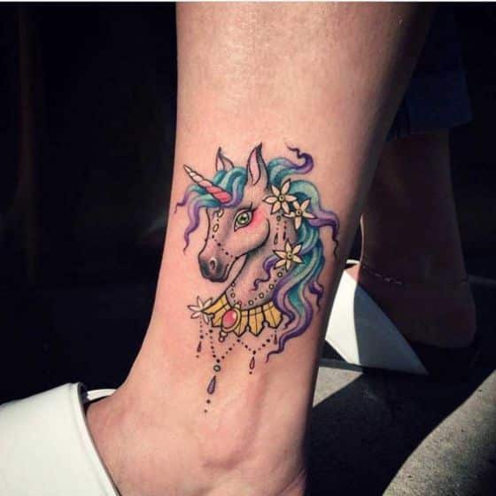 unicornios tattoo tobillo