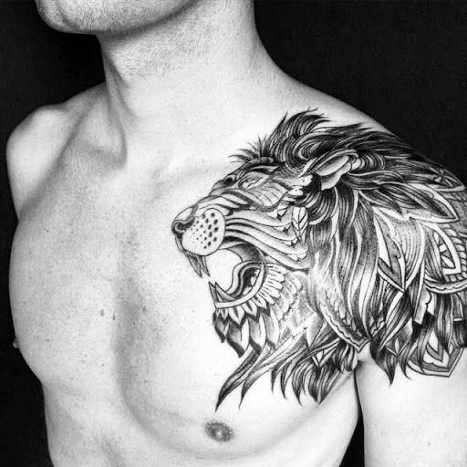 leon tatuaje hombre