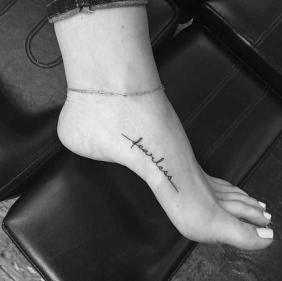 tatuajes en el pie frases