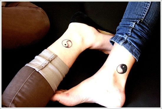 ying yang parejas tatuaje