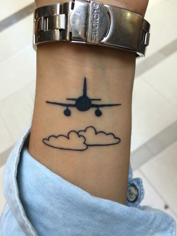 tatuaje de avion