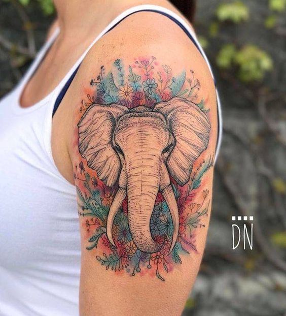 tatuajes de elefantes para mujeres