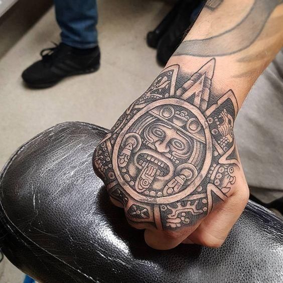 Tatuajes en la Mano Diseños Que Encajan de Forma Perfecta