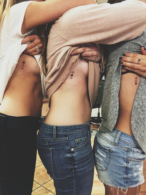 Geniales Diseños De Tatuajes Para Hermanas (4)