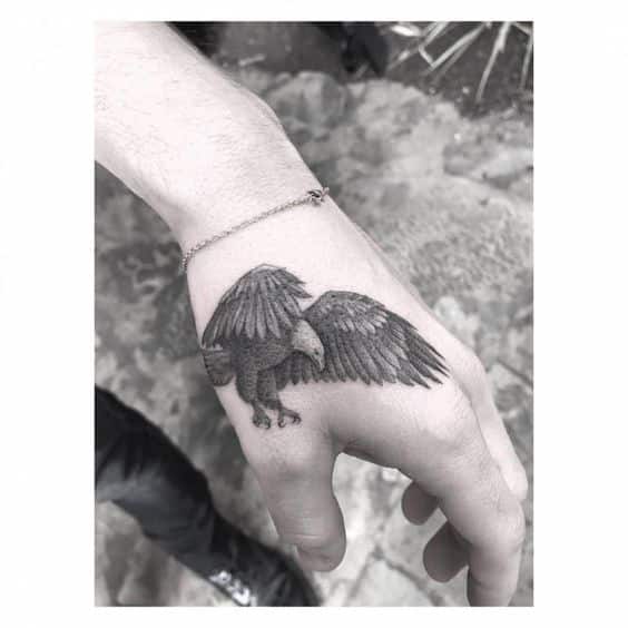 Aguila Pequeñas Tatuadas (1)