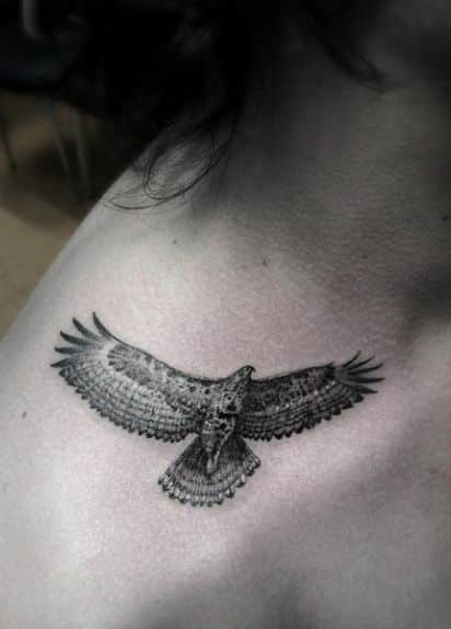 Aguilas Tatuadas En Mujeres (8)