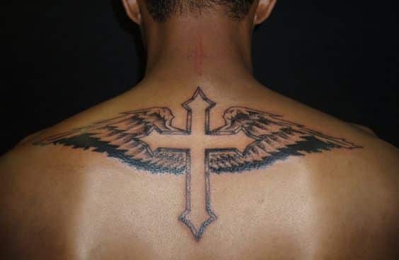 Tatuajes De Cruces Para Hombres (2)