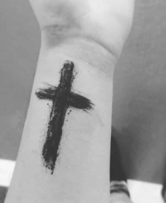 Tatuajes De Cruces Para Hombres (9)