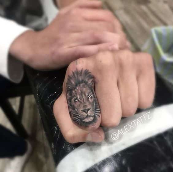 Tatuajes En Los Dedos Para Hombres (6)