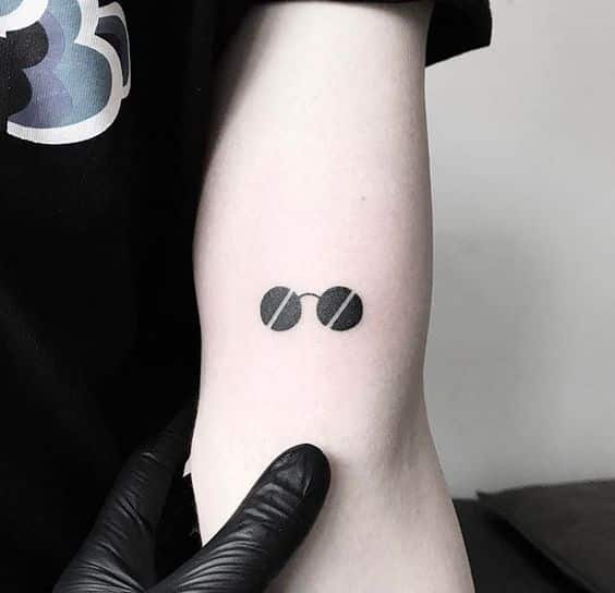 Tatuajes Minimalistas Para Hombres (6)