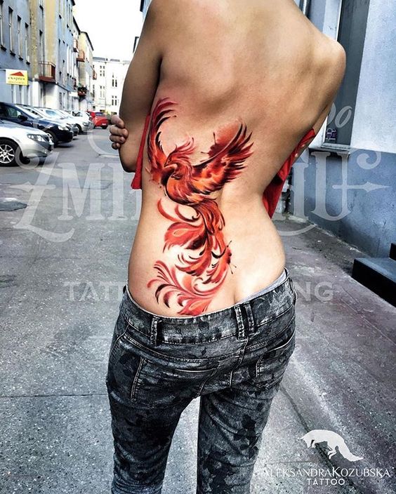 Mujeres Tatuajes De Ave Fenix (2)