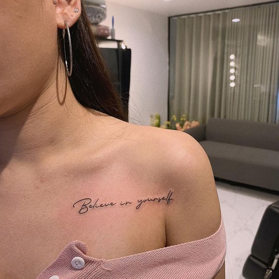 Nombres Tatuados En El Pecho (6)