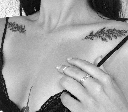 Pecho Tatuajes Mujeres (6)