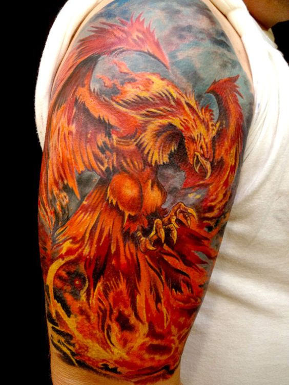 Tatuaje De Ave Fenix En El Brazo (5)