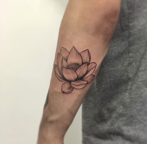 Tatuajes De Flor De Loto Hombres (1)