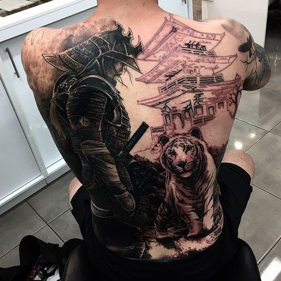 Tatuajes De Samurai En La Espalda (5)