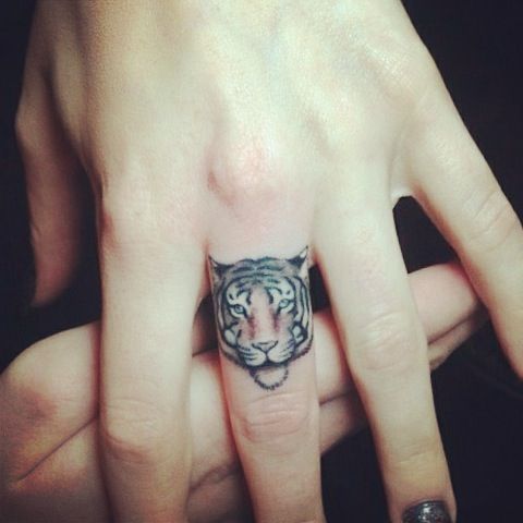 Tatuajes De Tigres En Mujeres (8)