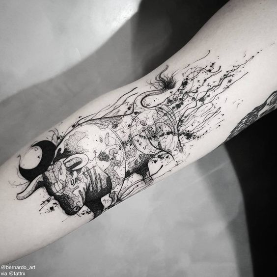 Tatuajes De Toros En El Brazo (2)