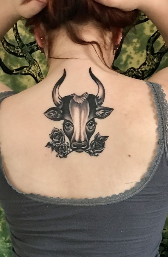 Tatuajes De Toros En La Espalda (1)