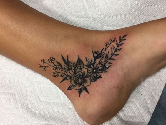 Tatuaje Mujeres Tobillo 1