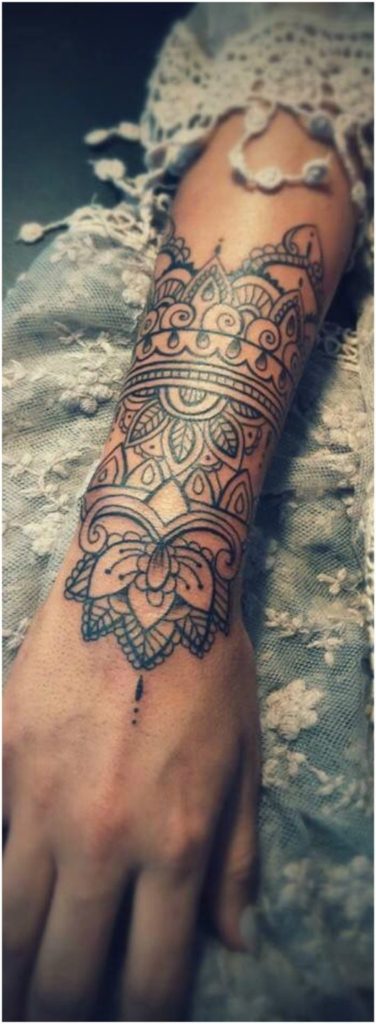 Tatuajes Mujeres Mandala 4