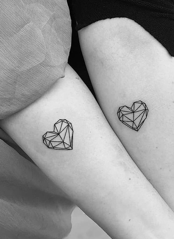 Tatuajes Para Parejas Con Corazones 1