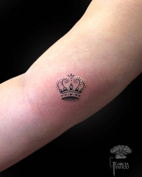 Tatuajes Pequeños De Coronas 4