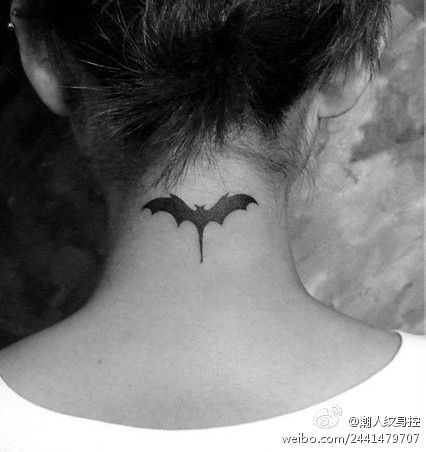 Tatouages De Petits Dragons (3)