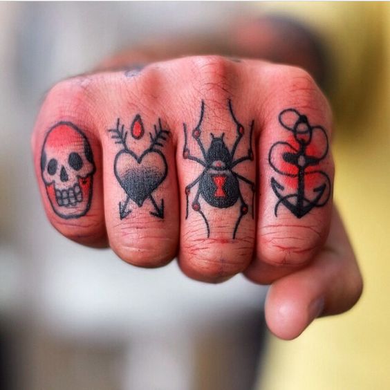 Des Tatouages Sur Les Doigts Pour Les Hommes (19)