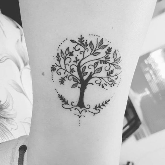 Tatouage Arbre De Vie Minimaliste (1)