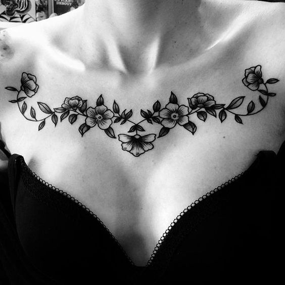 Tatouage Clavicule Femme Rose