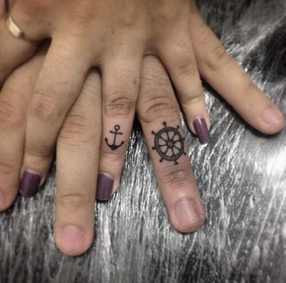 Tatouage Couple Doigts (12)