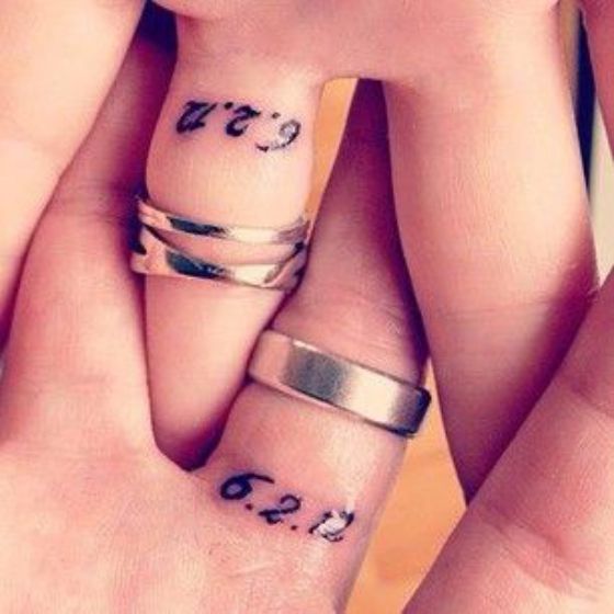 Tatouage Couple Doigts (4)