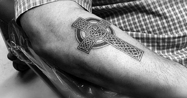 Tatouage Crois Celtique (8)