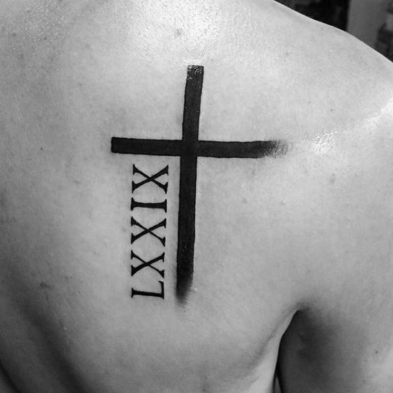 Tatouage Crois Homme (11)