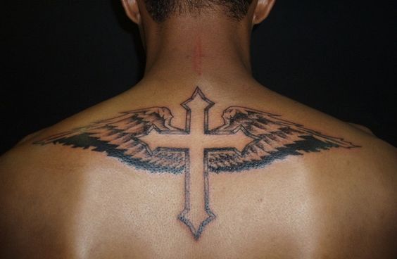 Tatouage Crois Homme (2)