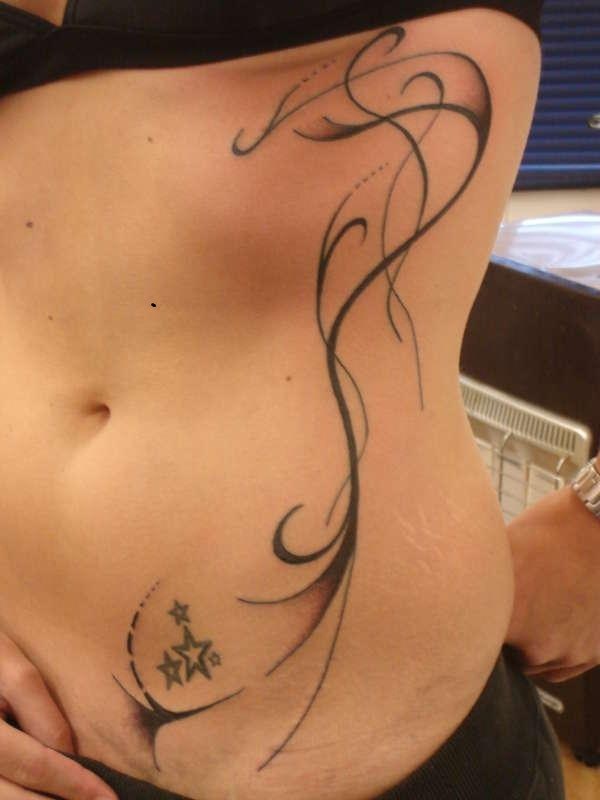 Tatouage Femme Cote (6)