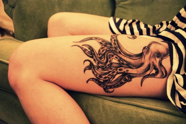 Tatouage Femme Cuisse (8)