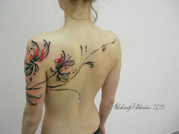 Tatouage Femme Dos (12)
