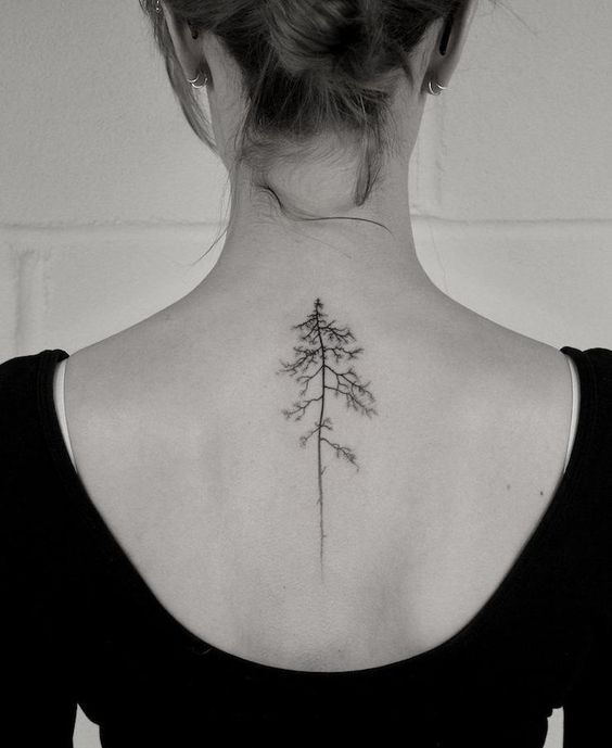 Tatouage Femme Dos (8)