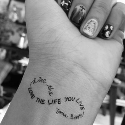 Tatouage Femme Phrases (9)