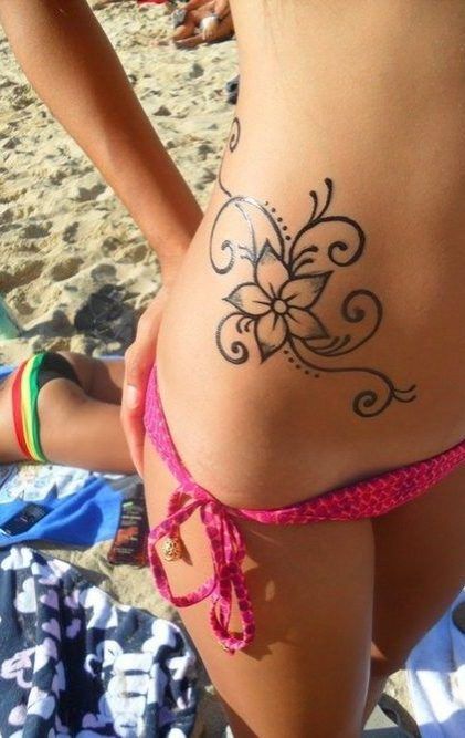 Tatouage Femme Taille (6)