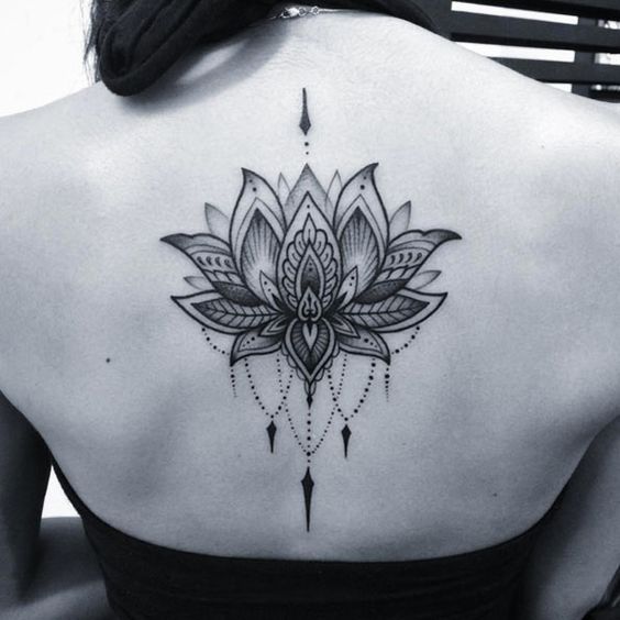 Tatouage Fleur De Lotus (2)