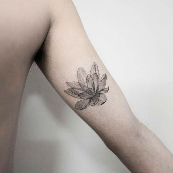 Tatouage Fleur De Lotus Homme (3)