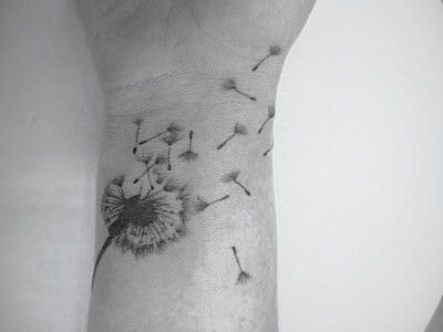 Tatouage Fleur De Pissenlit (1)