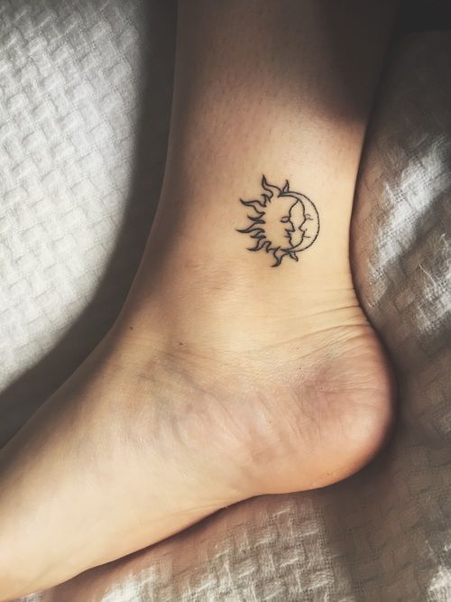 Tatouage Lune Soleil Femme (14)