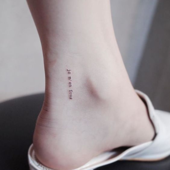 Tatouage Minimaliste Femme (11)